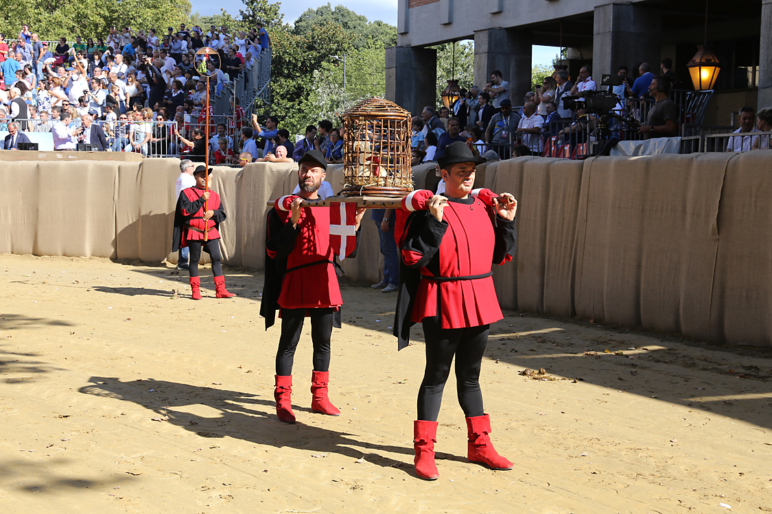 -518- CorteoStorico.jpg